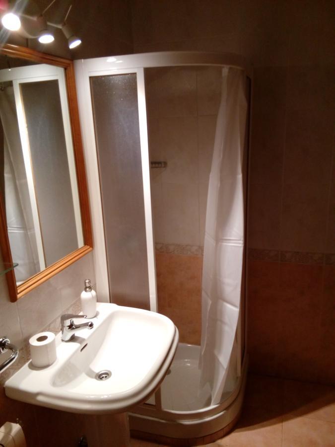 Hotel Pilones Infiesto Luaran gambar